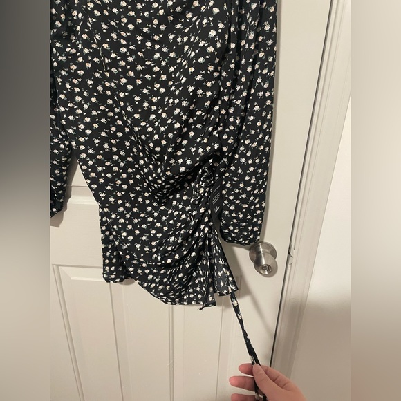 NWT Lulus Growing in the Garden Black Ditsy Floral Print Long Sleeve Dress - Picture 4 of 12